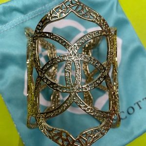 Roni Cuff Bracelet in Gold